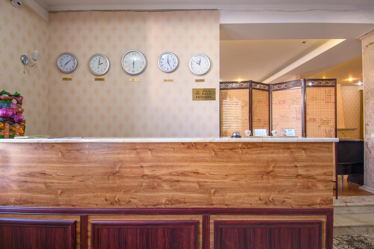 Silk Road Hotel Tbilisi Exterior foto